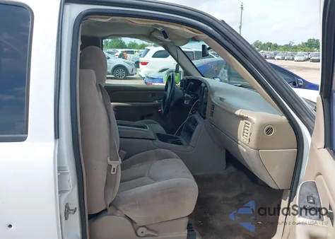 2001 Chevrolet Silverado 1500 Ls z USA, uszkodzony, nr VIN 2GCEC19WX11216857